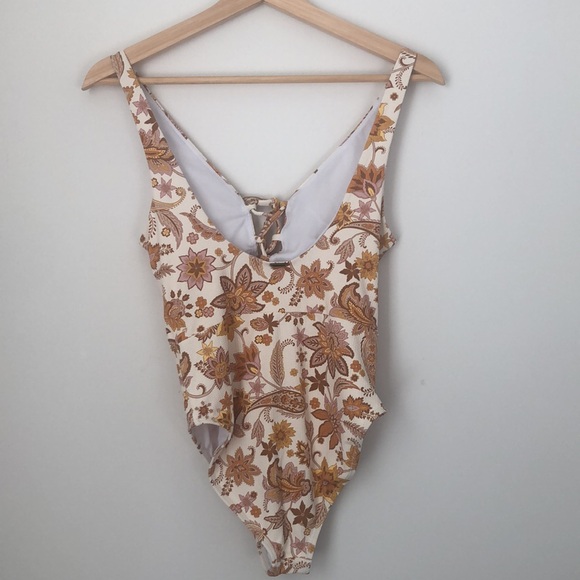 Ghanda Swimsuit - Picture 3 of 4